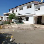 Hotel Holiday Hotel