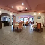 Hotel Holiday Hotel