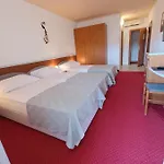 Hotel Holiday Hotel 3*