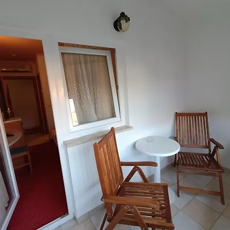Hotel Holiday מלון Buici (Istria)