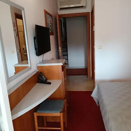 Hotel Holiday