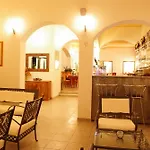 Hotel Holiday 3*
