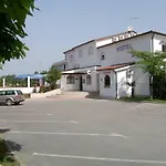 Hotel Hotel Holiday 3*