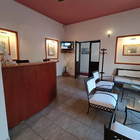 호텔 Hotel Holiday Buici (Istria)