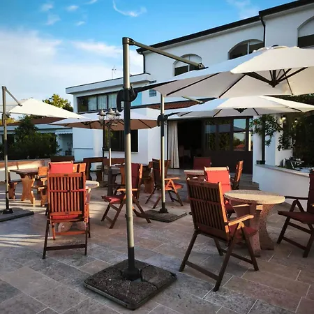 Hotel Hotel Holiday