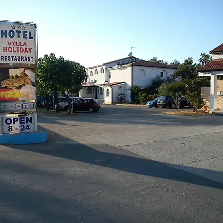 Szálloda Hotel Holiday 3*